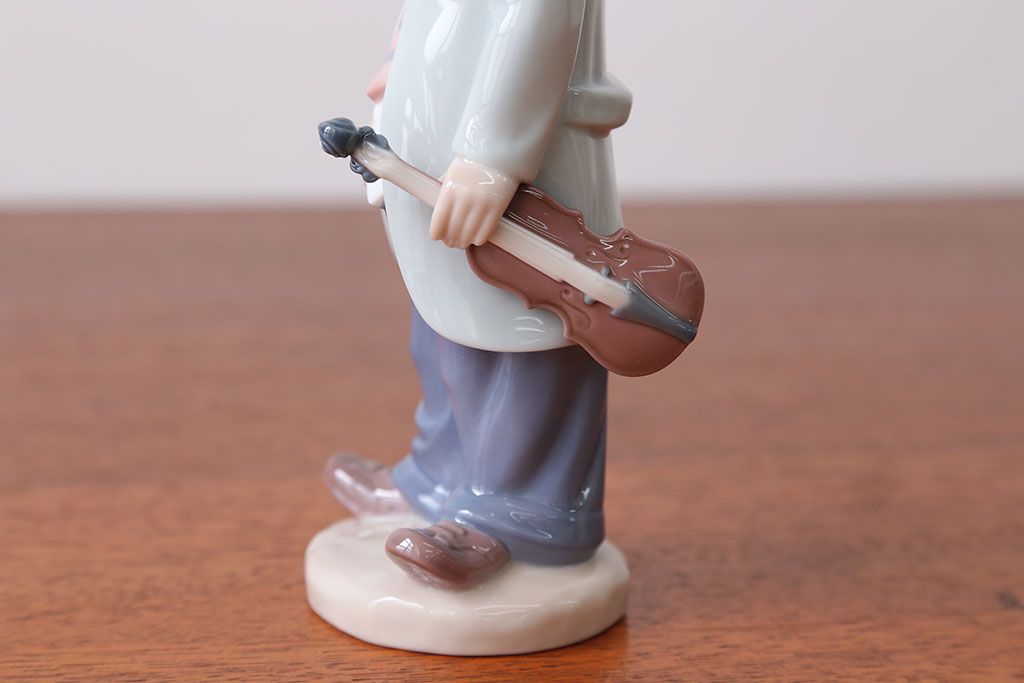 Amazon.co.jp: Lladro リヤドロ 少年ピエロ（ヴァイオリン