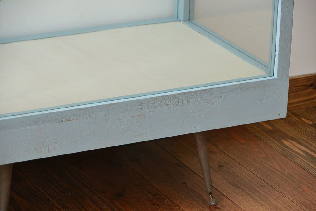 レトロ家具　昭和レトロ　かわいい鉄脚!アンティークオープンラックショーケース
