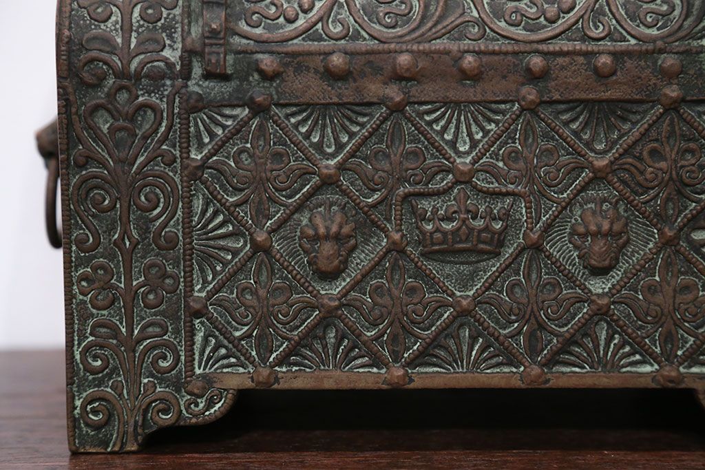 アンティーク雑貨　アンティーク　フランス製　MaxLeVerrier　ブロンズ宝箱(BOX)