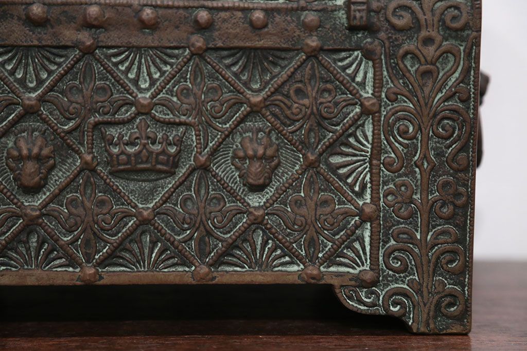 アンティーク雑貨　アンティーク　フランス製　MaxLeVerrier　ブロンズ宝箱(BOX)
