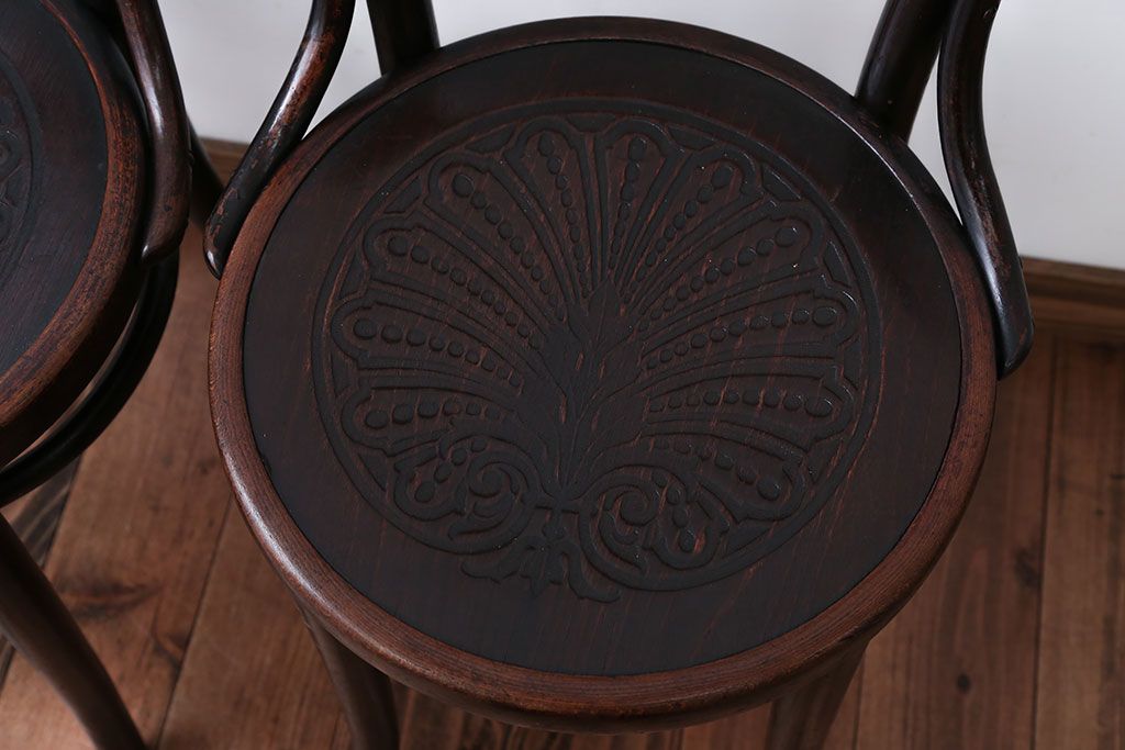 アンティーク家具　アンティーク　Mundus&JJKohn社(ムンダス&JJコーン)社のベントウッドチェア2脚セット