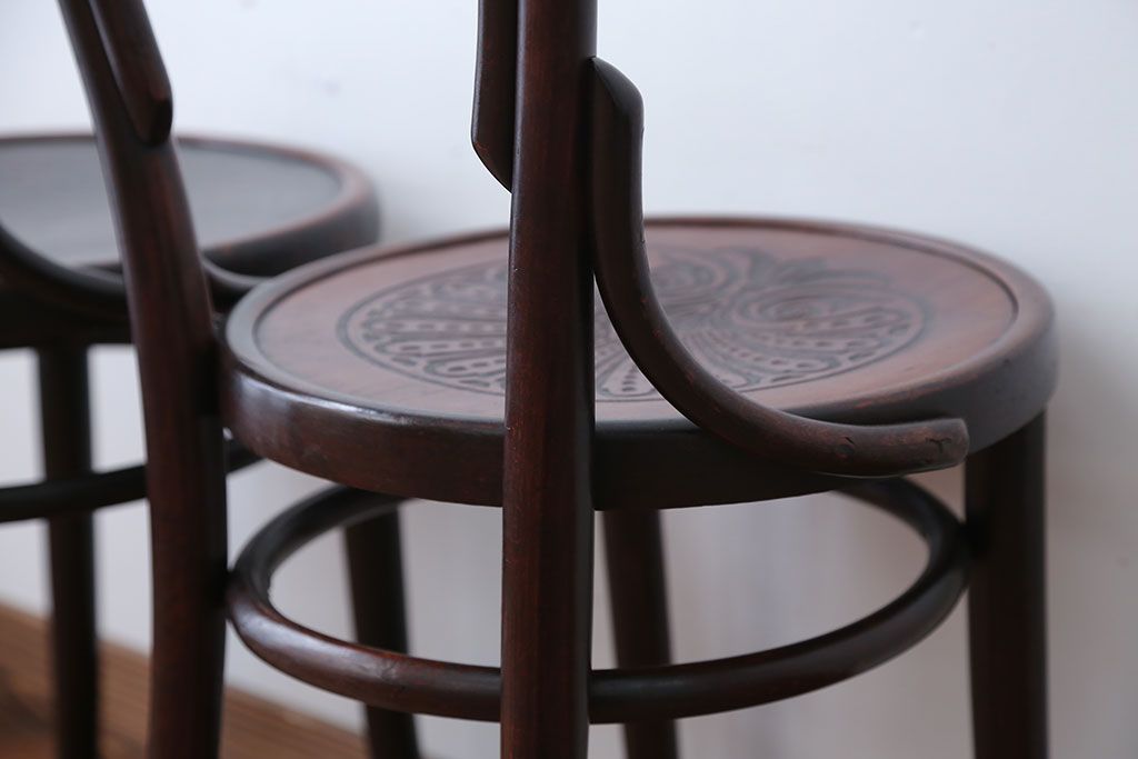 アンティーク家具　アンティーク　THONET(トーネット)社製バルーンバックベントウッドチェア2脚セット