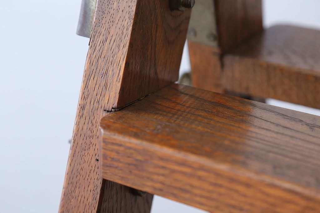アンティーク雑貨　昭和レトロ　古いナラ材のアンティークウッドステップラダー(はしご・梯子・脚立)