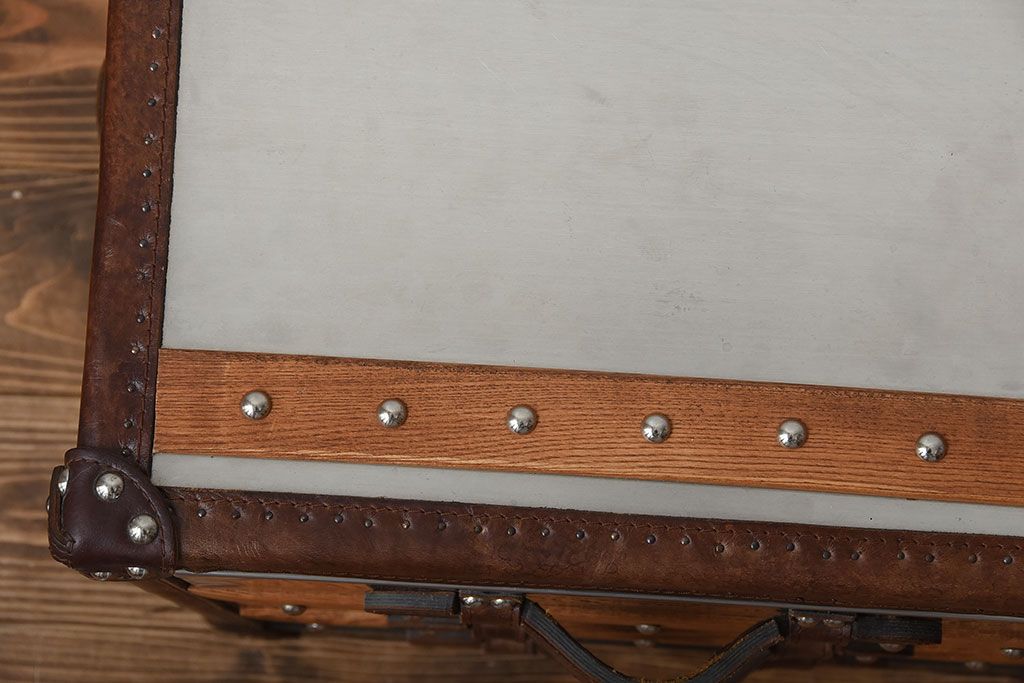 アンティーク家具　イギリス製　HALO(ハロー)のSTONYHURST SMALL LAMP TABLE(ストニーハースト スモールランプテーブル)