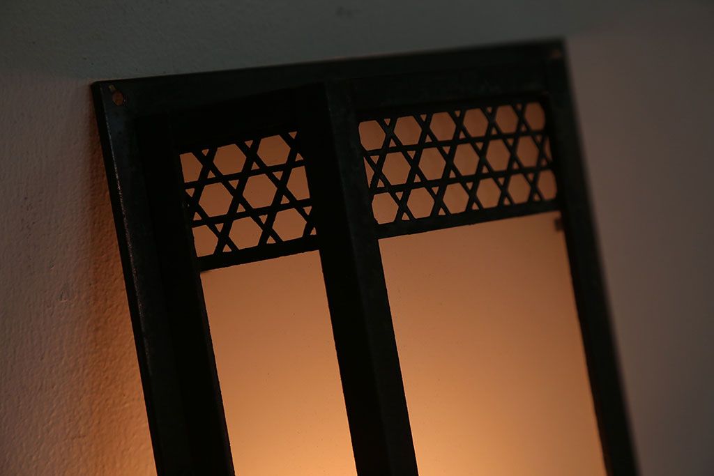 アンティーク　すりガラスの壁掛け照明シェード(1)