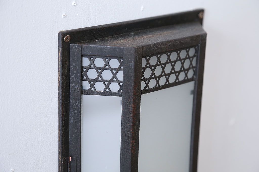 アンティーク　すりガラスの壁掛け照明シェード(2)