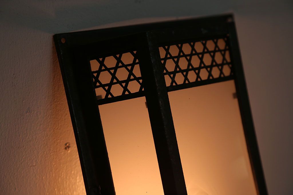 アンティーク　すりガラスの壁掛け照明シェード(2)