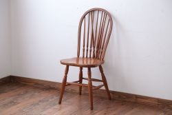 ヴィンテージ家具　ビンテージ　秋田木工の後姿が美しいウィンザーチェア(ダイニングチェア、ウインザーチェア)