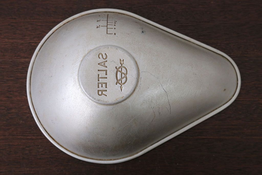 アンティーク雑貨　イギリスアンティーク　SALTER(ソルター)のキッチンスケール(はかり)