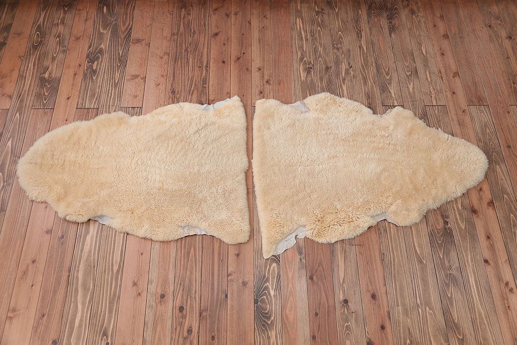 アンティーク雑貨　ビンテージ　高級感あふれるムートンのラグマット2枚セット