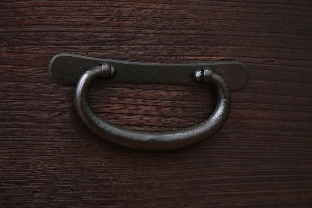 アンティーク家具　和製アンティーク　シンプルな金具の桐箪笥ローボード(桐たんす)