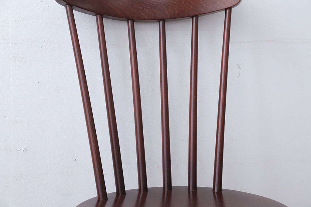 中古　秋田木工　レトロなスピンドルチェア(ダイニングチェア)(1)