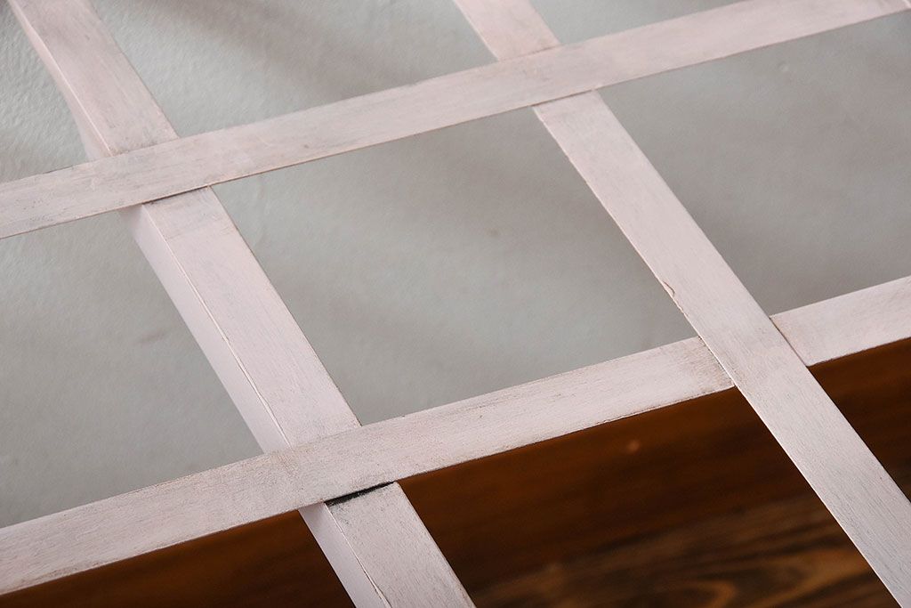 アンティーク家具　アンティークペイント　キュートな色のアイアン折り畳みベッドフレーム