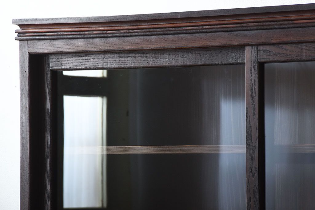 アンティーク家具　大正ロマン　シックな古い栗材のアンティーク重ね戸棚