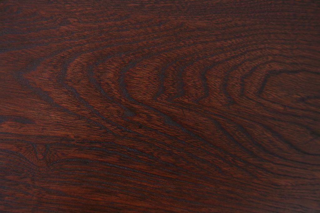 レトロ家具　昭和レトロ　天板栓材一枚板の脚のデザインがかわいい角ちゃぶ台