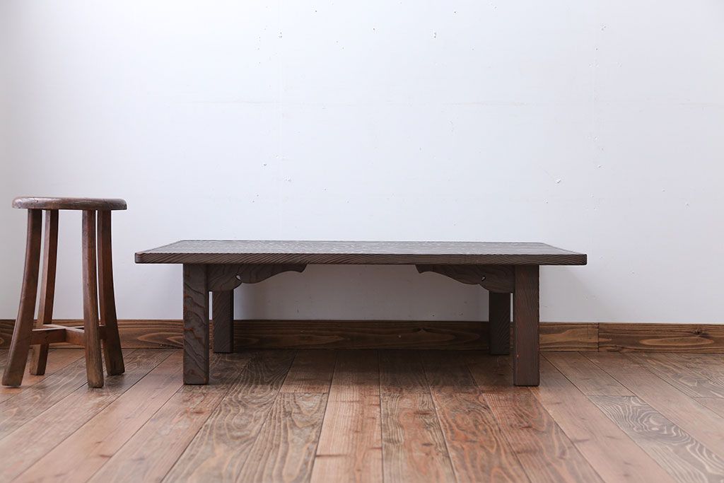 中古　民芸家具　木目の良い高級杉材の座卓(センターテーブル)