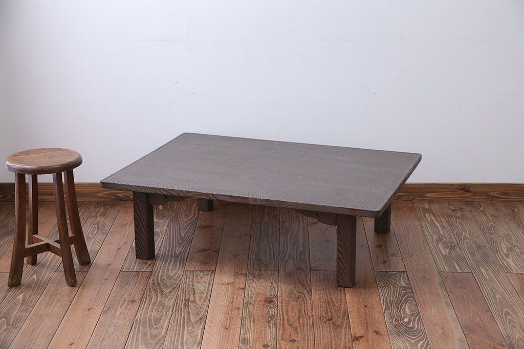 中古　民芸家具　木目の良い高級杉材の座卓(センターテーブル)