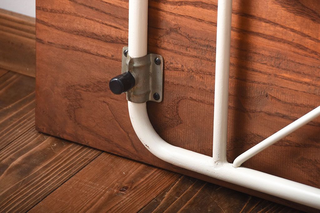 アンティーク家具　アンティーク　ペイント鉄脚の2wayセンターテーブル(座卓・作業台)(2)