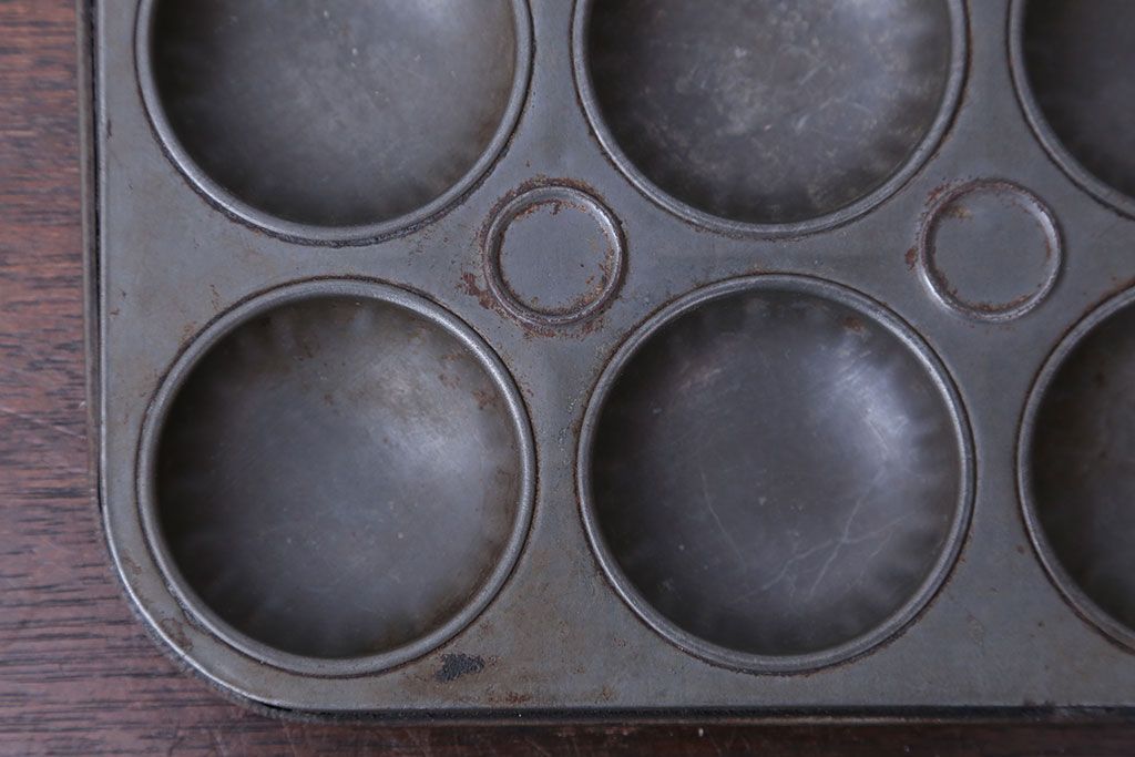 アンティーク雑貨　イギリスアンティーク　古いブリキ製　ケーキの焼き型　baking tin(ベーキング ティン)(2)