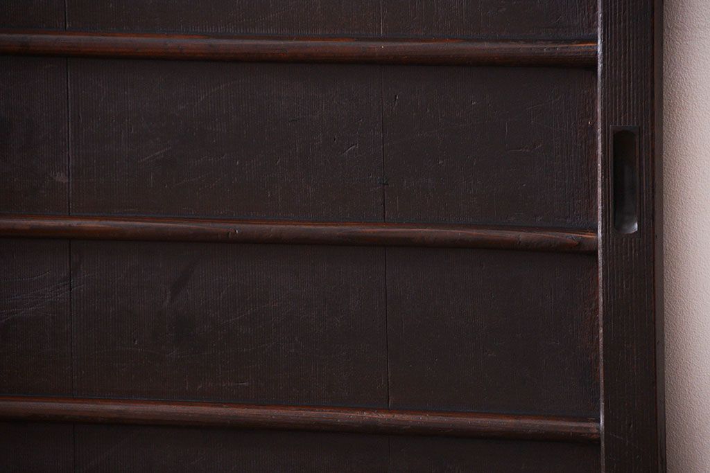 古民具・骨董　古い木製のアンティーク舞良戸2枚セット