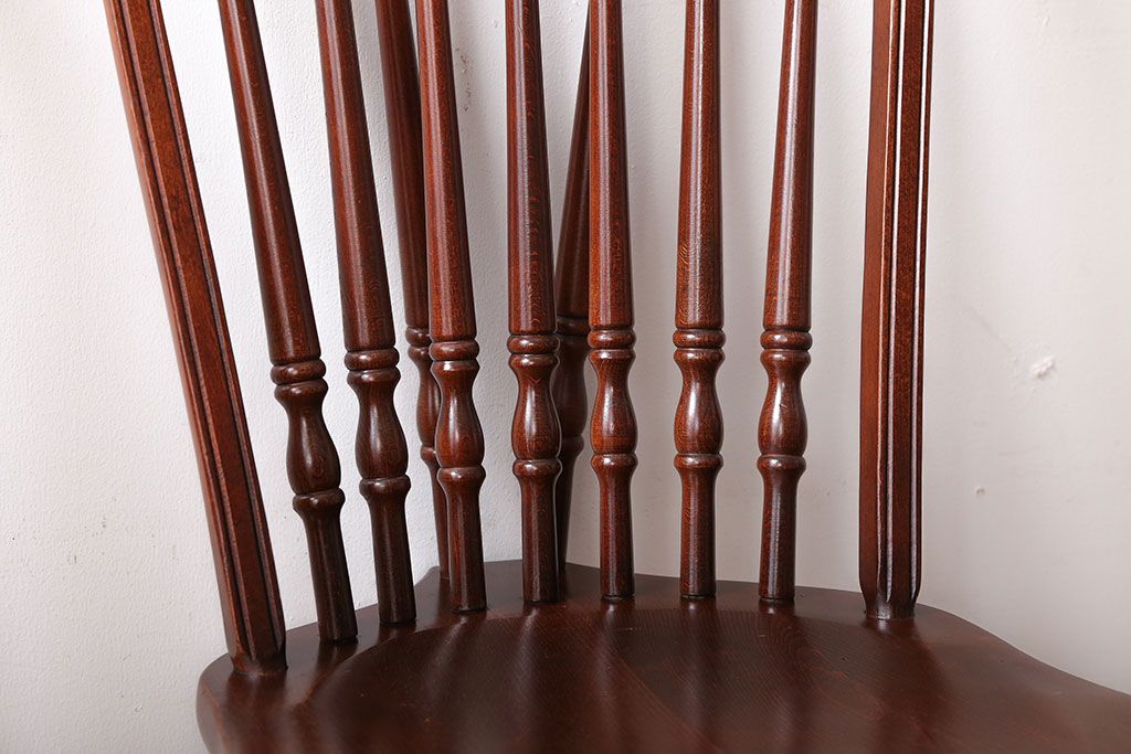 ヴィンテージ家具　秋田木工　ビンテージ品　後姿が美しいウィンザーチェア2脚セット(ダイニングチェア、ウインザーチェア)(1)
