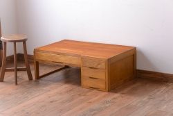 レトロ家具　昭和レトロ　シンプルで小さなアンティーク片袖机(文机)