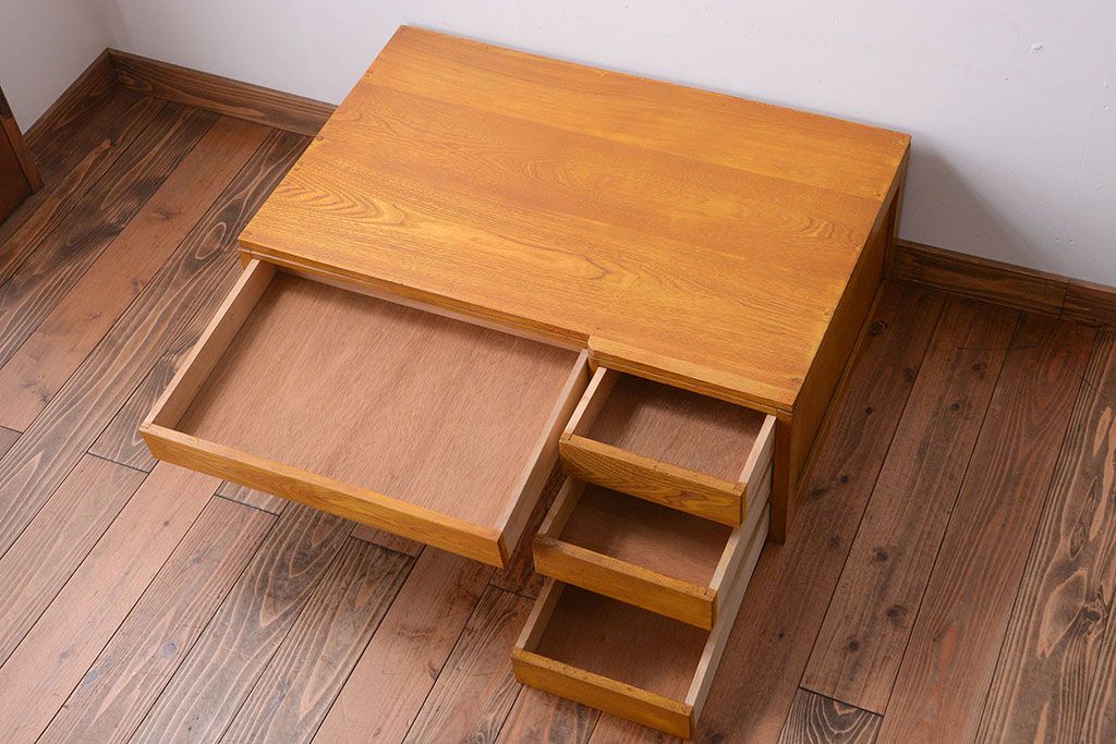 レトロ家具　昭和レトロ　シンプルで小さなアンティーク片袖机(文机)