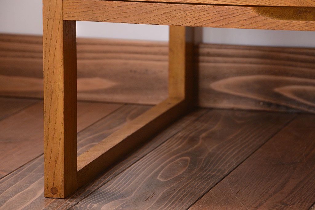レトロ家具　昭和レトロ　シンプルで小さなアンティーク片袖机(文机)