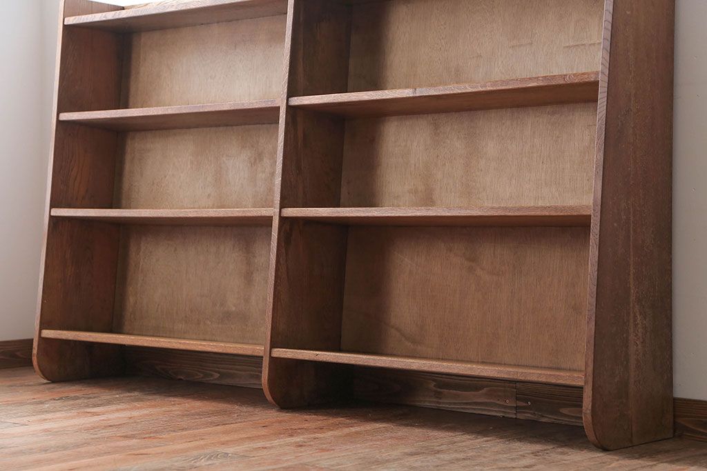 アンティーク家具　和製アンティーク　古い木の味わい深い横型本棚(ブックシェルフ)