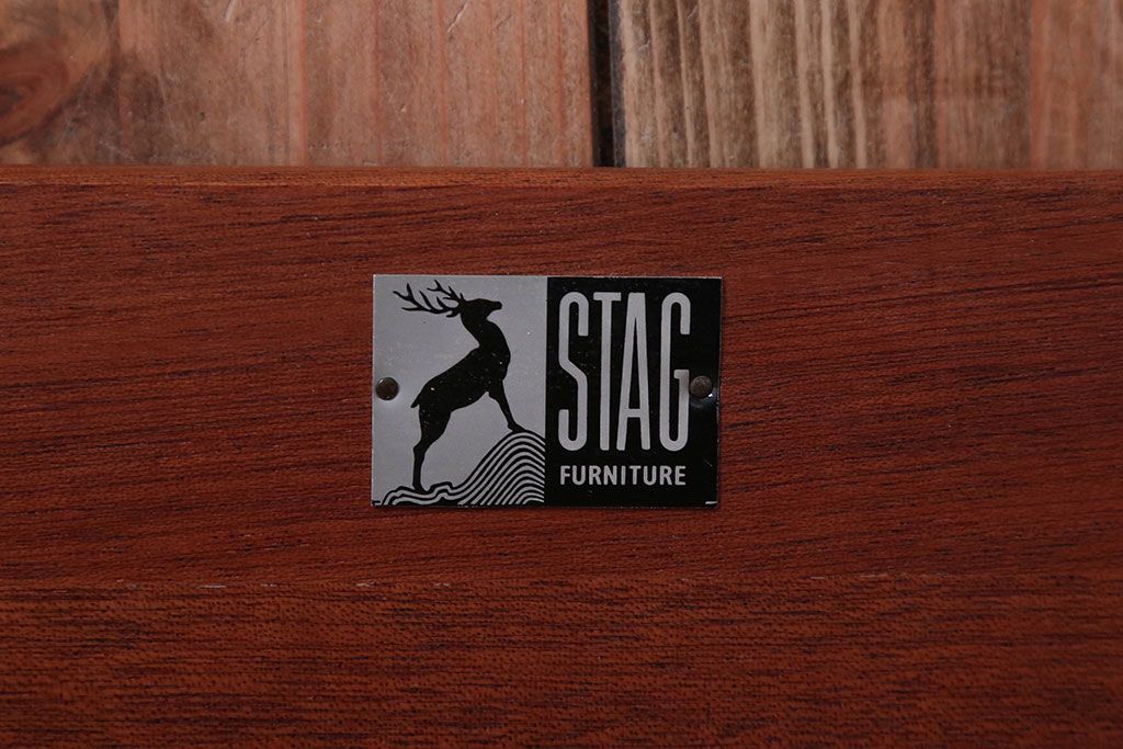 ヴィンテージ家具　イギリスビンテージ　STAG　Minstrel コンソールテーブル