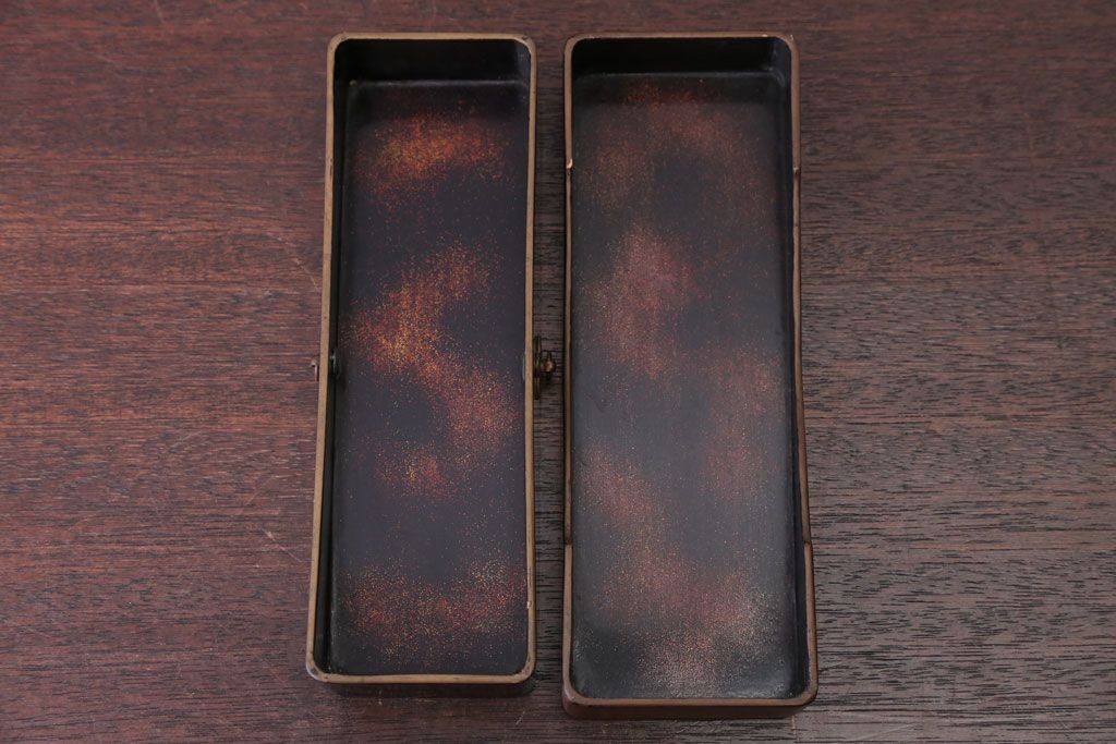 アンティーク雑貨　アンティーク　梅花の図・蒔絵文箱(漆器、梨地)