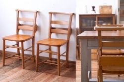 アンティーク家具　イギリスアンティーク　ビーチ材のチャーチチェア2脚セット(チャペルチェア)