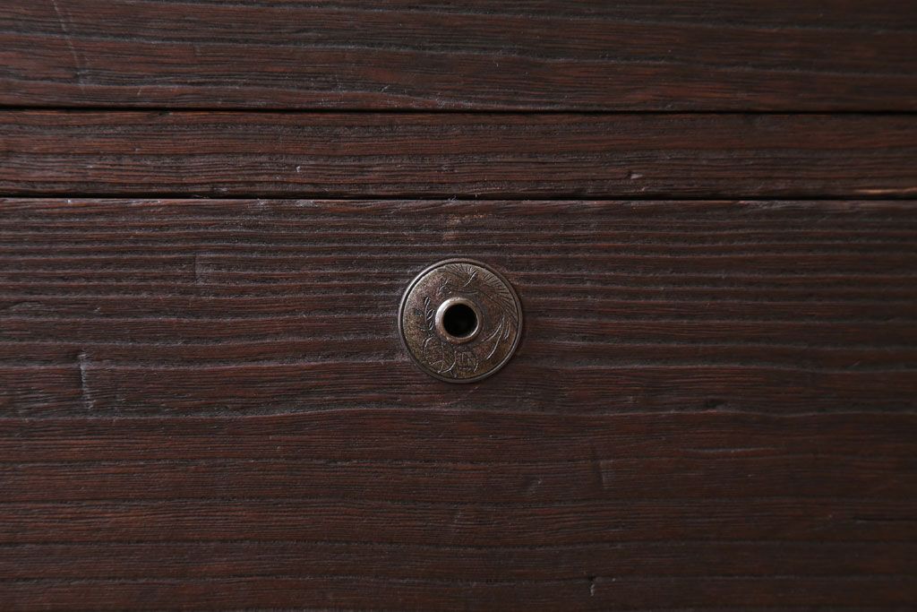 アンティーク家具　和製アンティーク　鉄脚付き!古い衣装箪笥ローボード