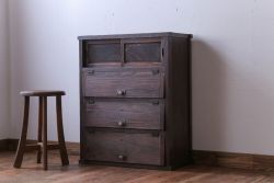 レトロ家具　昭和レトロ　古い木の小ぶりなパタパタ収納棚(下駄箱)