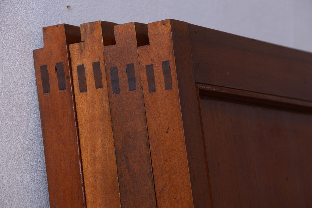 和製アンティーク　シンプルで上品な古い木の引き戸4枚セット(窓)