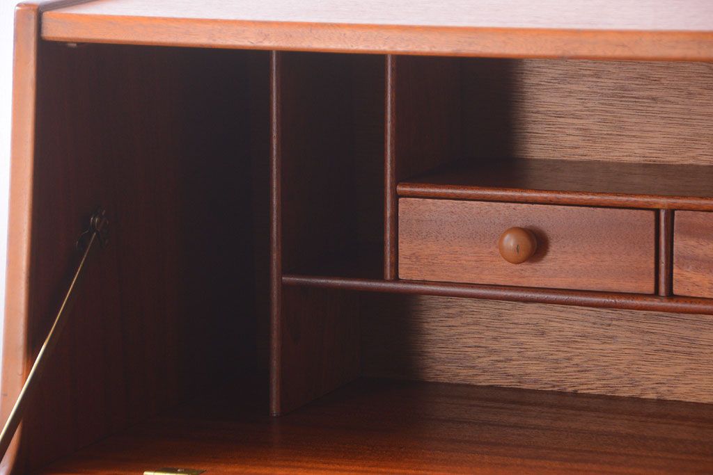 北欧家具 チーク材!北欧ライティングビューロー