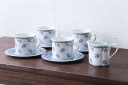 アンティーク雑貨　Villeroy&Boch(ビレロイ&ボッホ)　スイッチ3　カップ&ソーサー4客・クリーマー