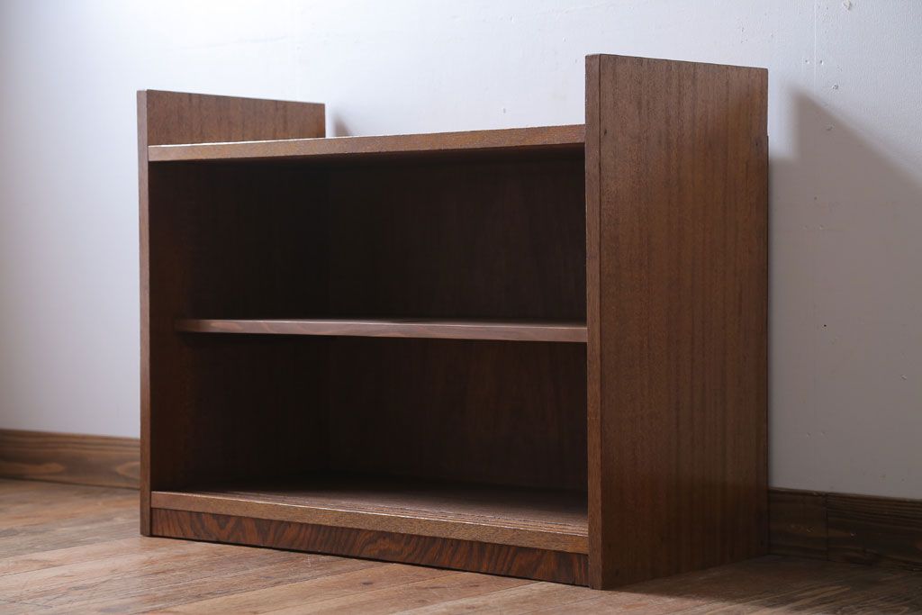 アンティーク家具　アンティーク　オープンラックの小さな収納棚(テレビ台)