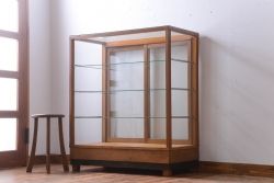 レトロ家具　昭和レトロ　古いナラ材の縦型アンティークガラスケース(2)