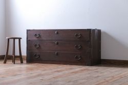 アンティーク家具　和製アンティーク　上品な金具の四尺桐箪笥ローボード(桐たんす)