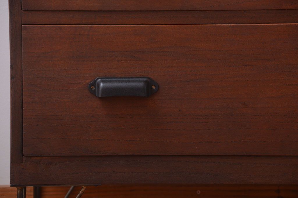 アンティーク家具　和製アンティーク　鉄脚付き!古い衣装箪笥ローボード(3)