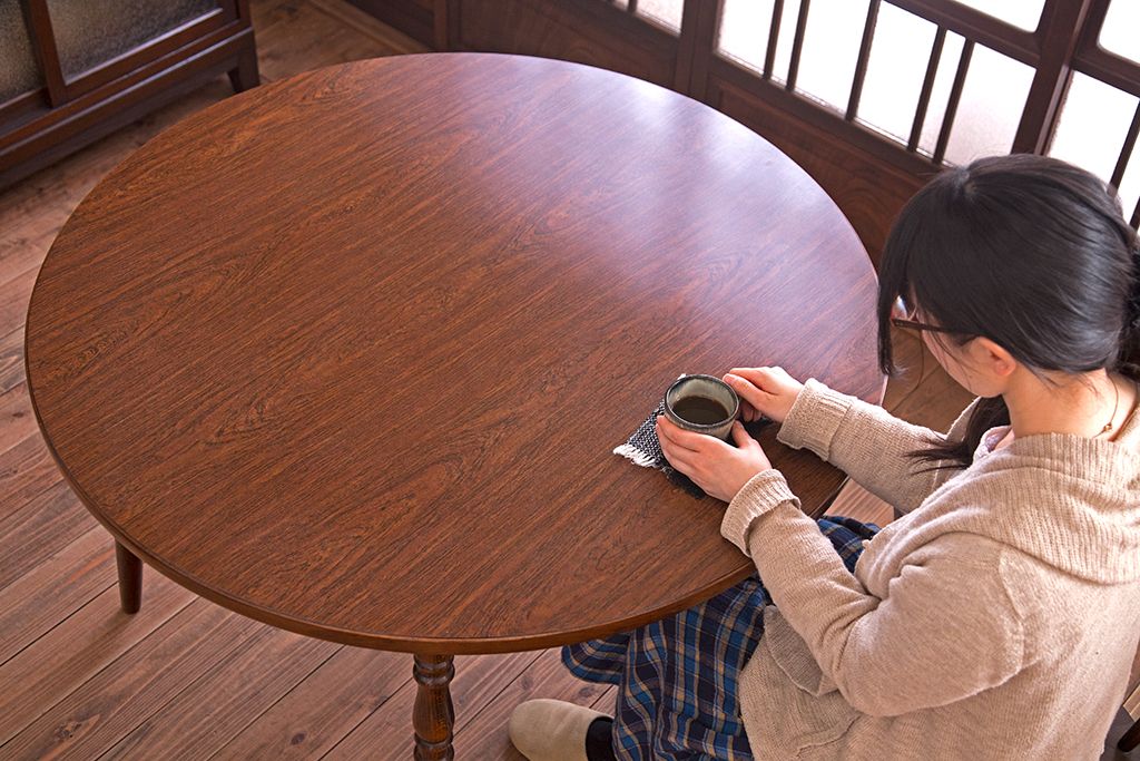 ヴィンテージ家具　和製アンティーク　ビンテージキツツキマーク!上品なラウンドダイニングテーブル