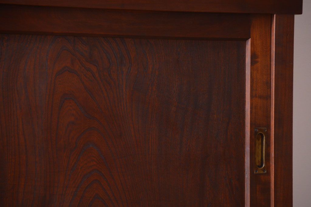 アンティーク家具　六尺　古民具・骨董　桜・欅材製!シンプルで上品なアンティーク水屋箪笥収納棚