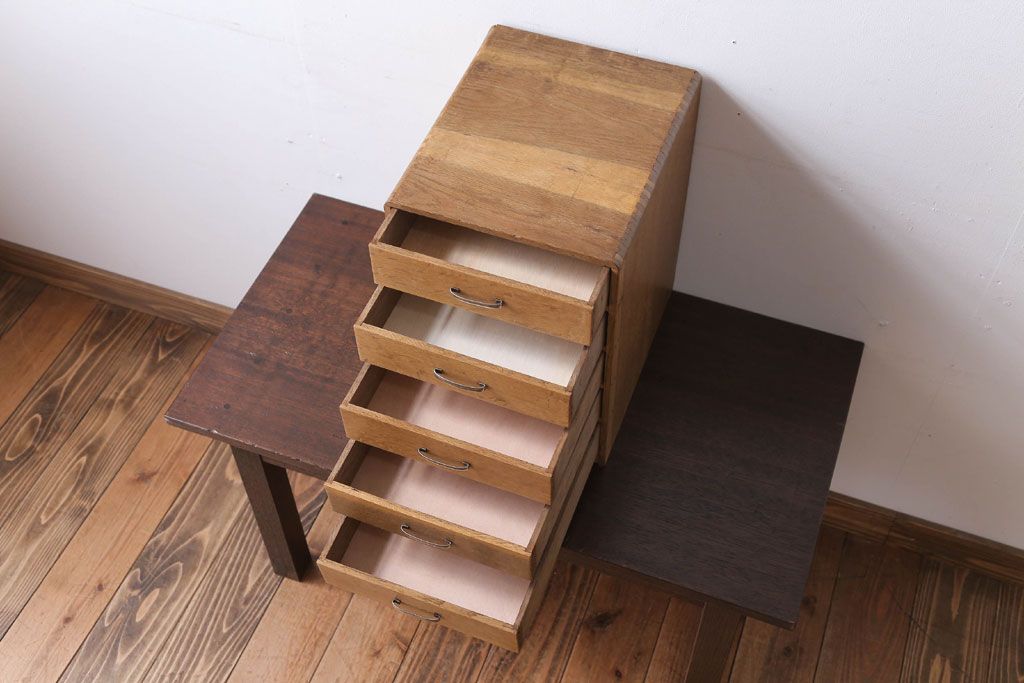 レトロ家具　昭和レトロ　古いナラ材のアンティーク小引き出し