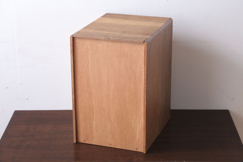 レトロ家具　昭和レトロ　古いナラ材のアンティーク小引き出し