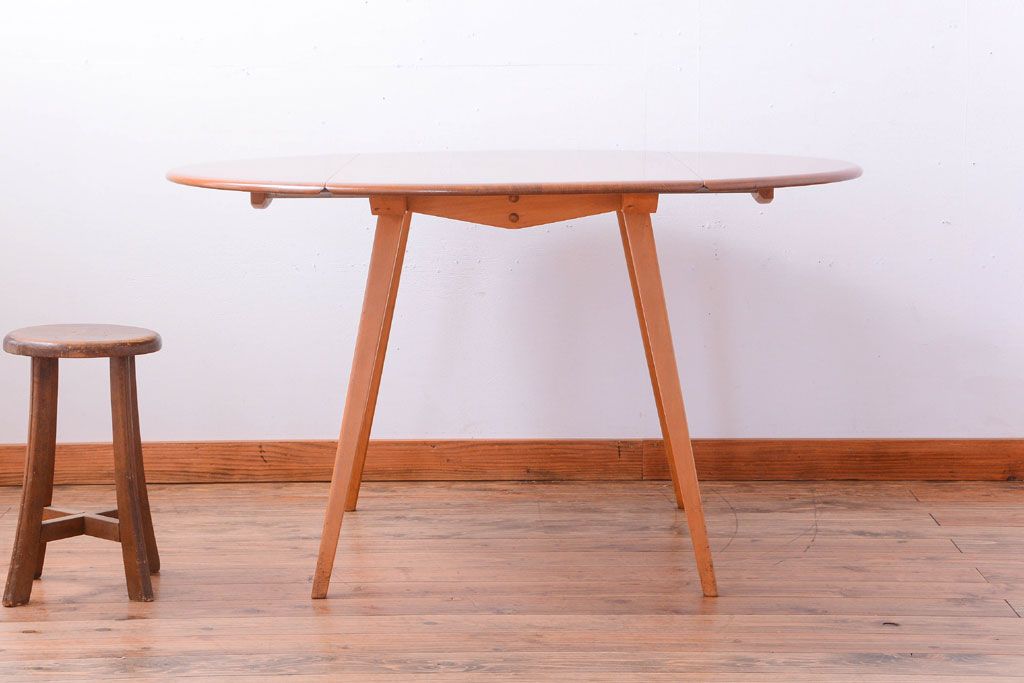 アンティーク家具　イギリスERCOL(アーコール)　ウィンザーシリーズ　ドロップリーフテーブル(バタフライテーブル)(3)