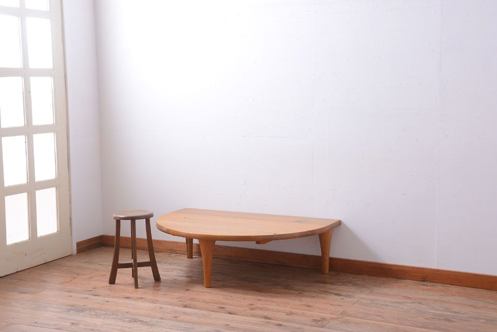 中古　キツツキマーク　飛騨産業　森のことば　半円形テーブル(座卓)(定価約16万)