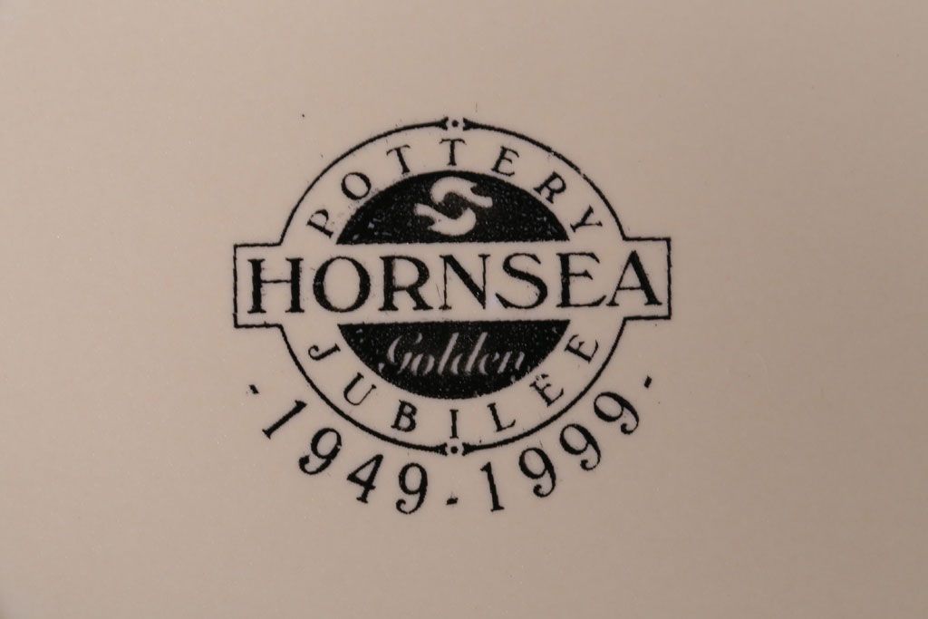 アンティーク雑貨　イギリスビンテージ　HORNSEA(ホーンジー)　Golden Jubilee(ゴールデンジュビリー)シリーズ　カップ&ソーサー3客・シュガーセット
