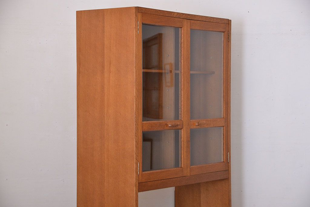 ヴィンテージ家具　1960年代　ビンテージ品　北欧風デザインのカップボード(食器棚)