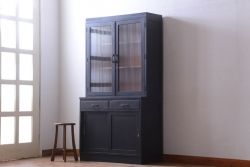 アンティーク家具　アンティークペイント　モールガラス入り!シンプルなカップボード(食器棚)